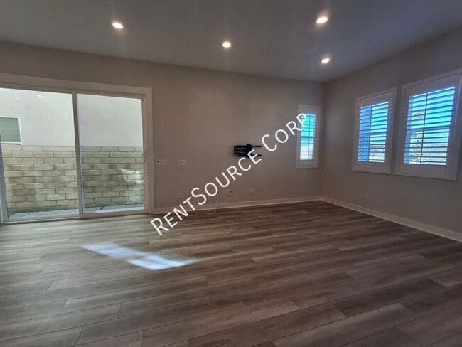 Building Photo - 27231 W Coyote Bush Ct