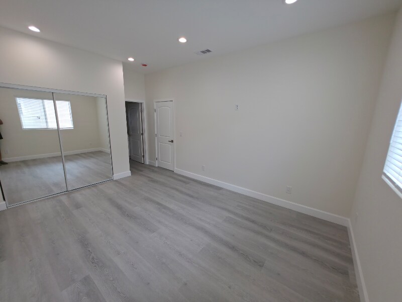 Building Photo - 18635 Knapp St