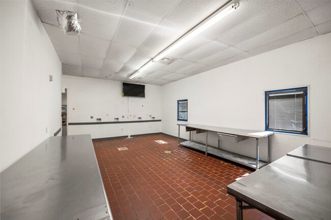 Building Photo - 1212 13th St