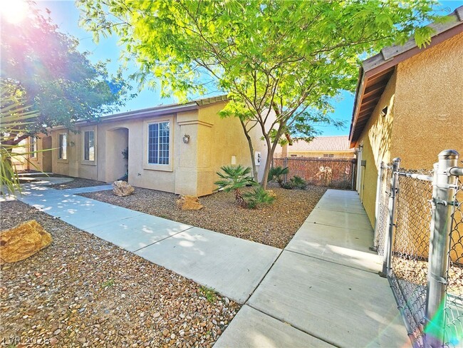 Building Photo - 1041 Marne Ct