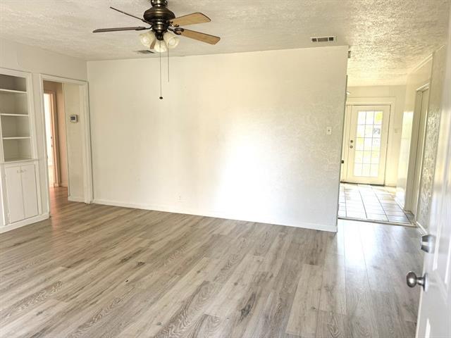 Building Photo - 9849 San Lea Dr