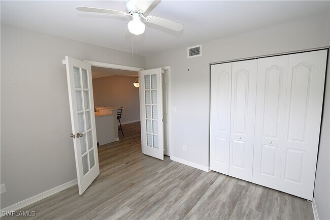 Building Photo - 1155 Mainsail Dr