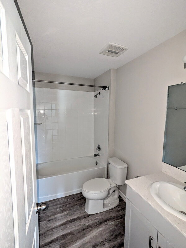 Building Photo - 13089 Oak Hill Way