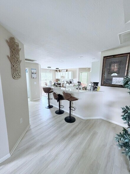 Building Photo - 5172 Vinings Bend