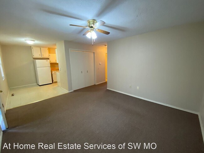 Building Photo - 1636 N Benton Ave