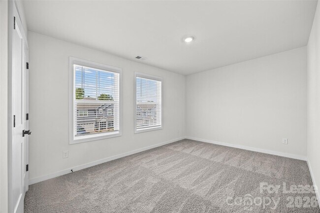 Building Photo - 541 Mahogany Rd