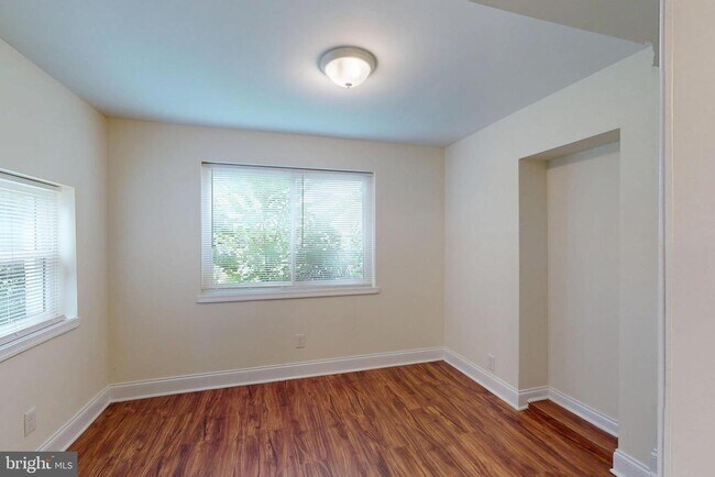 Building Photo - 8514 Chestnut Oak Rd