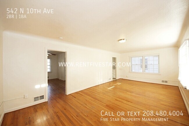 Building Photo - 542 N 10th Ave
