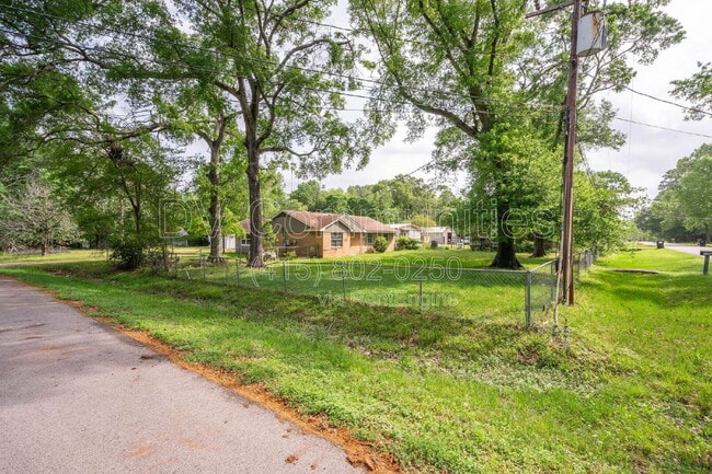 Building Photo - 9196 White Oak Dr