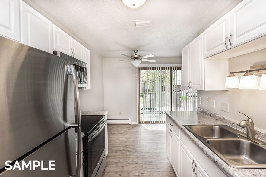 Building Photo - Willow Crossing Apartments - Limited-Time Special!