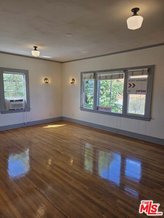 Building Photo - 1275 N Wilton Pl