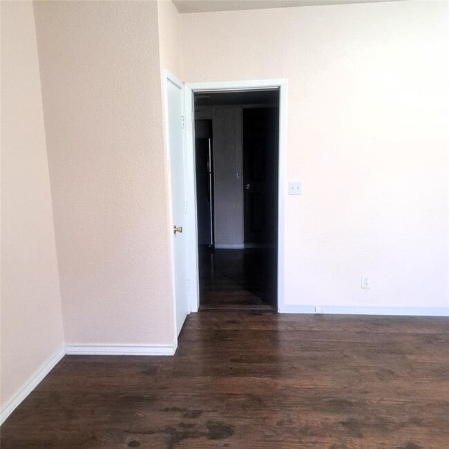 Building Photo - 397 Lacy Dr