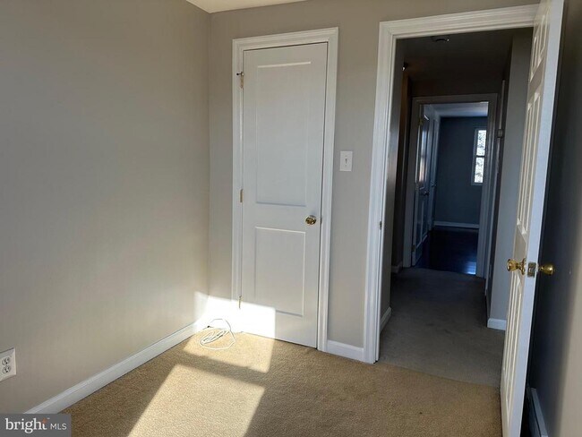 Building Photo - 1961 Carter Rd