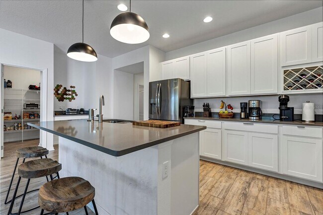 Building Photo - 2163 Bay Line Rd