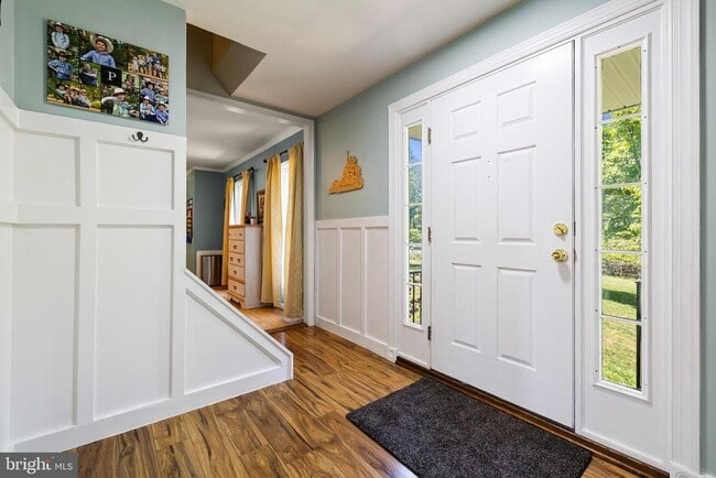 Building Photo - 4301 Mountain View Dr