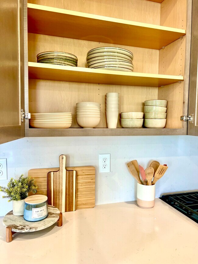 Building Photo - 8108 W Grey Alder Dr