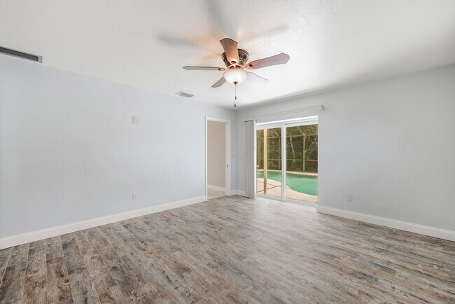 Building Photo - Secluded Annual Rental-  3 Bedroom 2 Bath Pool Home In Spanish Wells