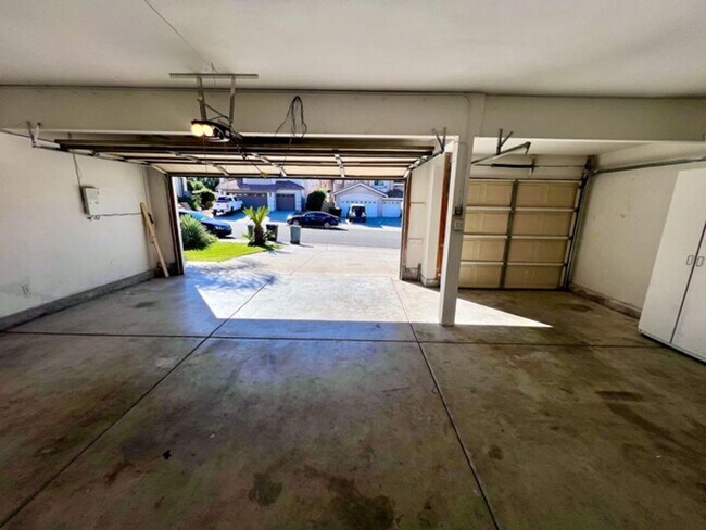 Building Photo - Wonderful 4 bedroom Temecula home for LEASE!