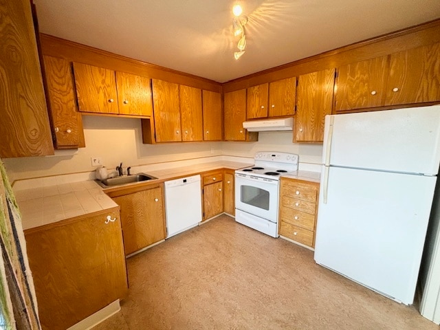 Building Photo - 175 Upper Via Casitas