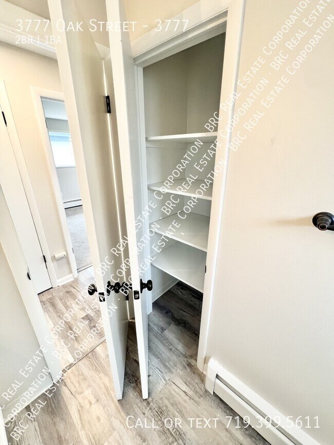 Building Photo - 3777 Oak St