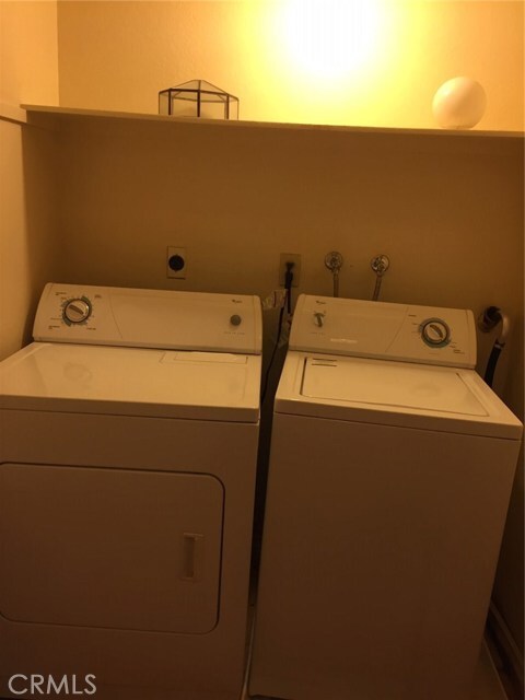 Building Photo - 46 Exeter