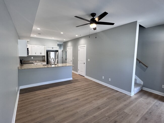 Building Photo - 1617 KY-1247