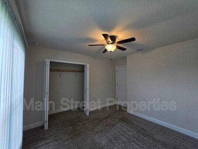 Building Photo - 5165 Peach Dr