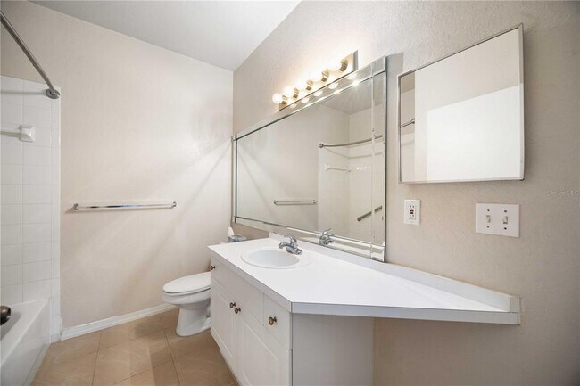 Building Photo - 5152 Northridge Rd