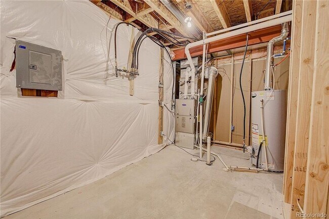 Building Photo - 11475 Helena St