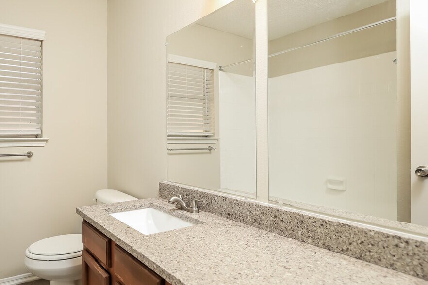 Building Photo - 16118 Rocky Creek