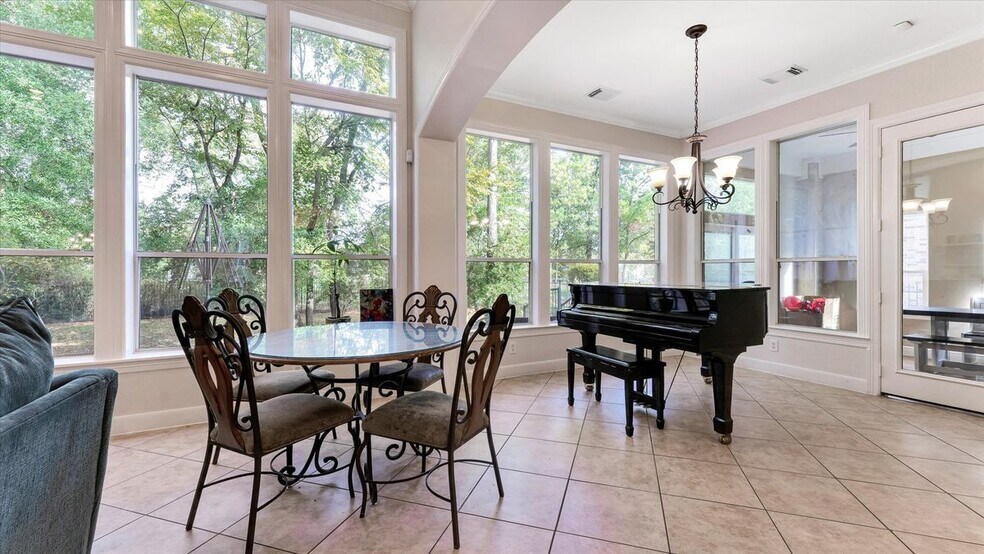 Building Photo - 3 N Fair Manor Cir