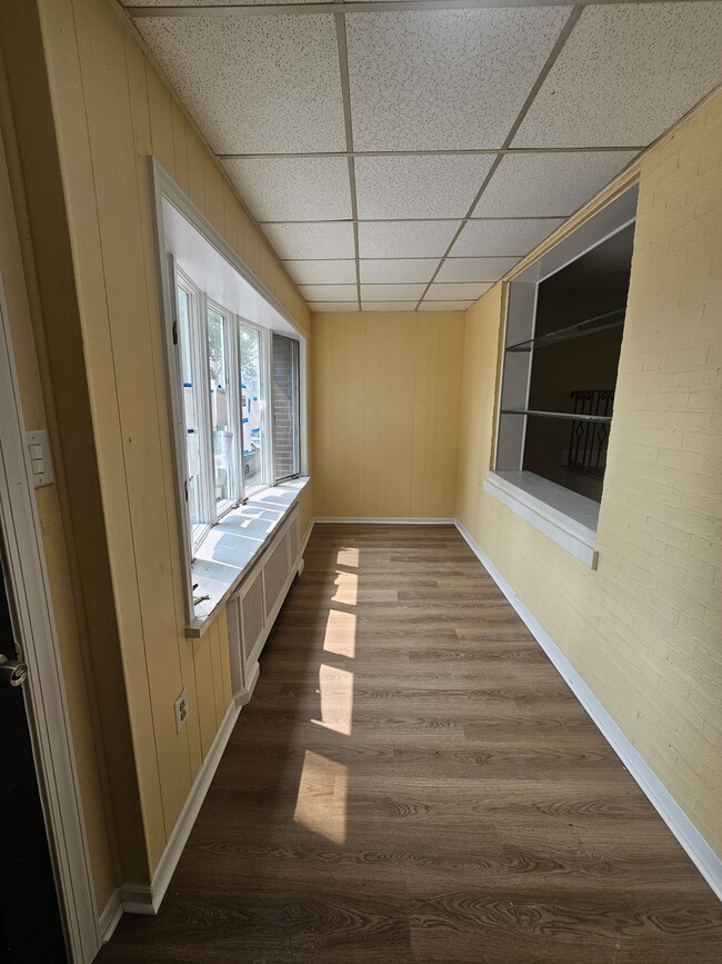 Building Photo - 2126 S Norwood St
