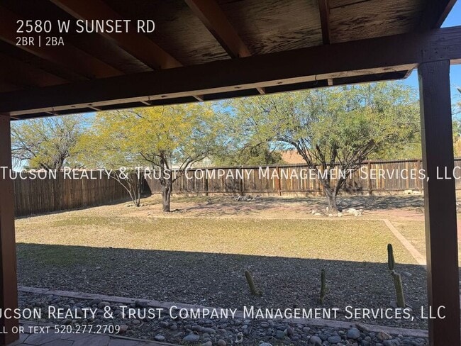 Building Photo - 2580 W Sunset Rd