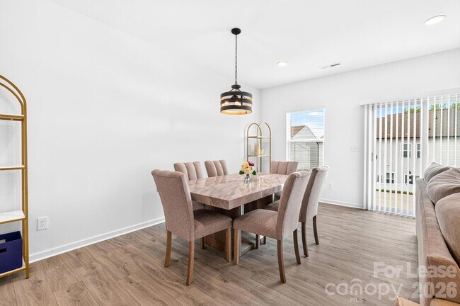 Building Photo - 11012 Pagebrook Ln