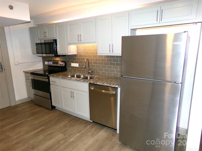 Building Photo - 197 N 2nd St