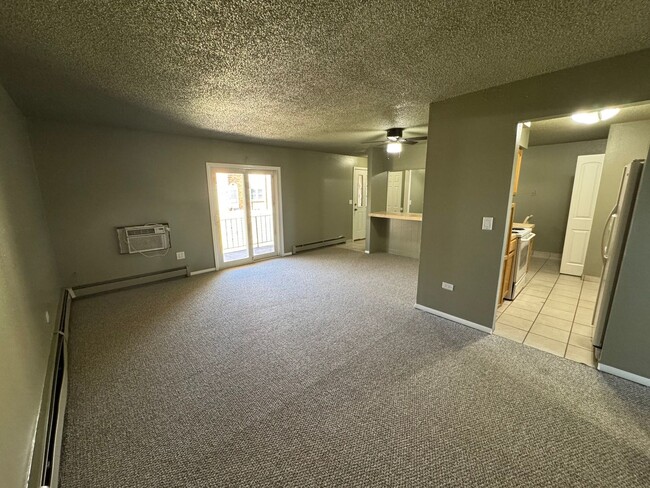 Building Photo - Charming 2BR Condo in Denver