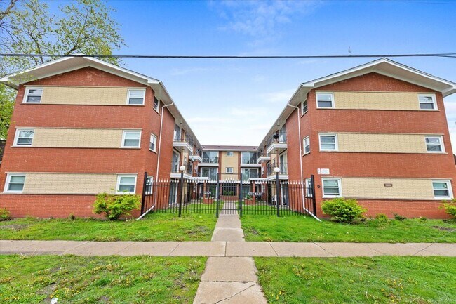 Primary Photo - 14121 S Stewart Ave