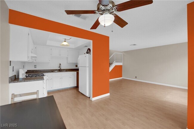 Building Photo - 2248 Short Pine Dr