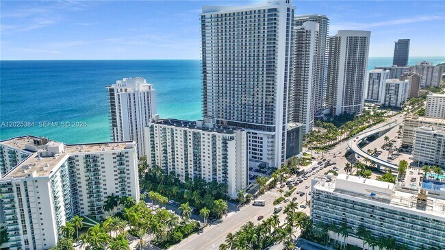 Building Photo - 4001 S Ocean Dr