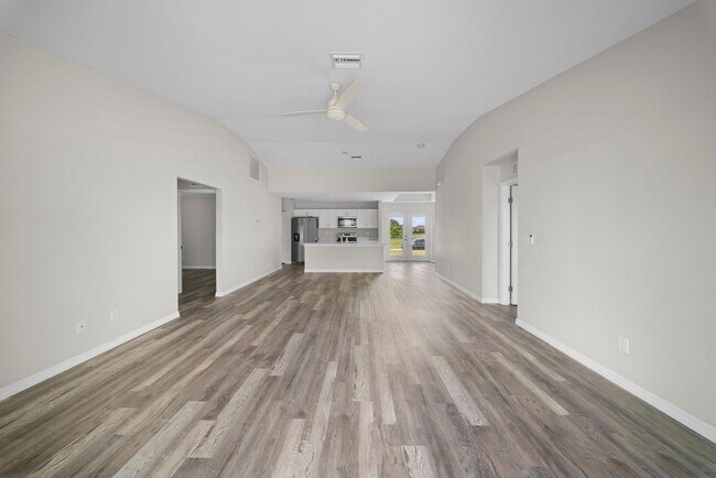 Building Photo - 202 NW 25th Pl