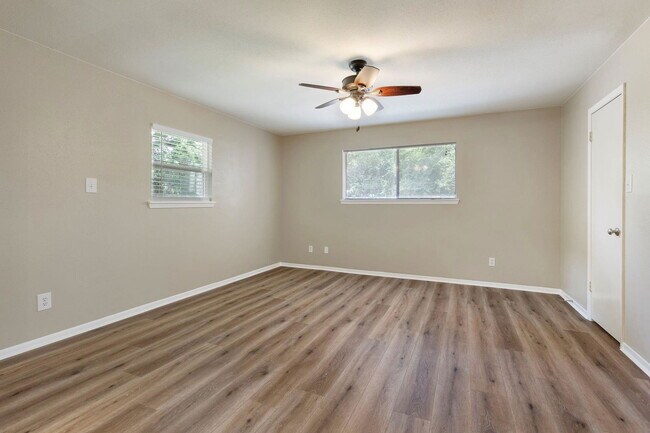 Building Photo - 78 N Deerfoot Cir