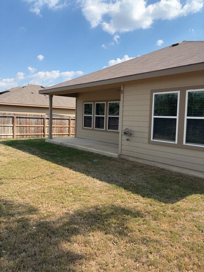 Building Photo - Brookstone Creek Beauty – 4 Bedrooms, 3 Bathrooms, and Smart Features Throughout