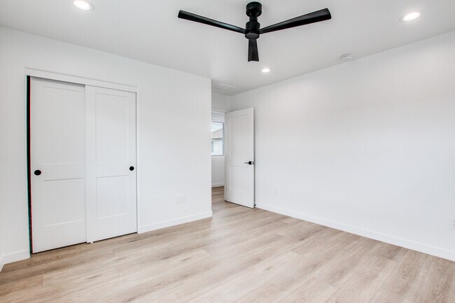 Building Photo - 6665 East Calle Alegria