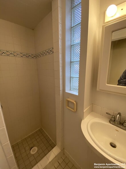 Building Photo - 91 Prince St