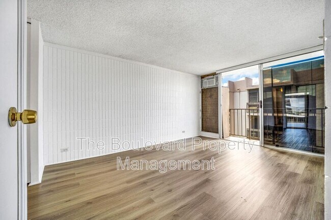 Building Photo - 5055 Likini St