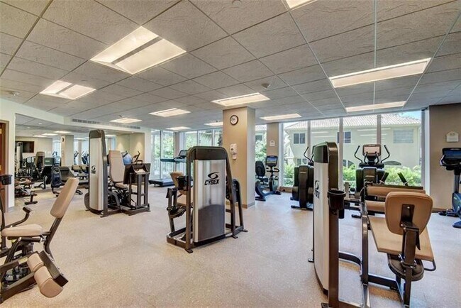 Building Photo - 3700 S Ocean Blvd