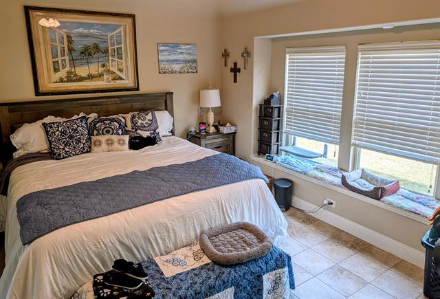 Building Photo - 652 Cottage Pl