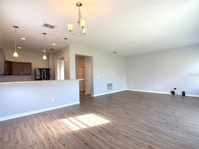 Building Photo - 1282 Clove Dr