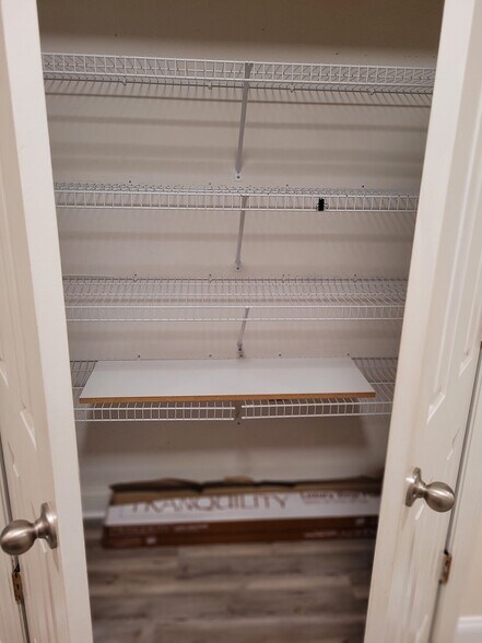 Building Photo - 12 Krista Cir