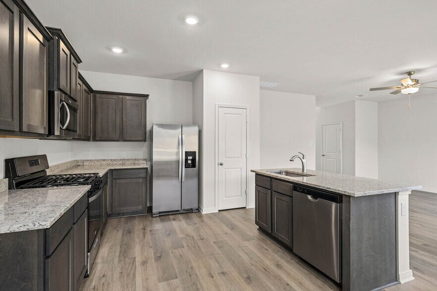 Building Photo - 302 Patton Ln